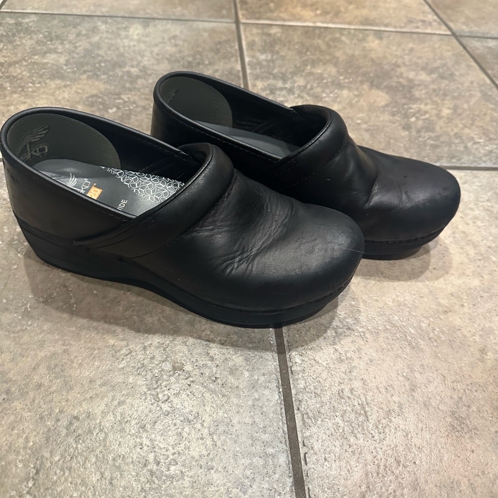 Black Leather Women's Dansko Clogs Size 39